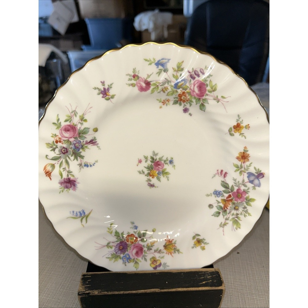 Minton Mintons Marlow Dinner Plate 8" Backstamp England EUC Three Available